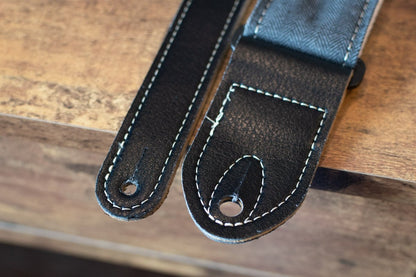 Taylor Vegan Leather Guitar Strap - Herringbone Hemp Cotton - Black(Discontinued)