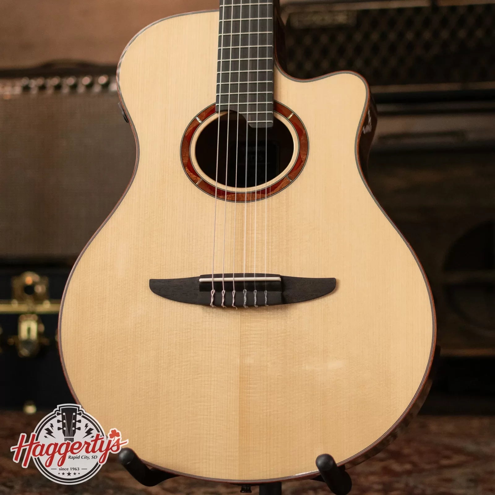 Yamaha NTX5 Acoustic/Electric Guitar - Natural with Gig Bag