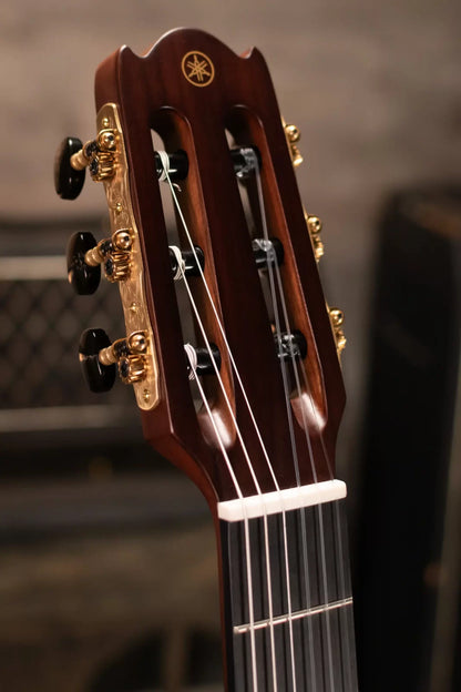 Yamaha NTX5 Acoustic/Electric Guitar - Natural with Gig Bag