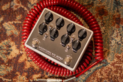 Darkglass B7K Ultra V2 Bass Preamp Bass Guitar Pedal (Aux In) - Floor Model