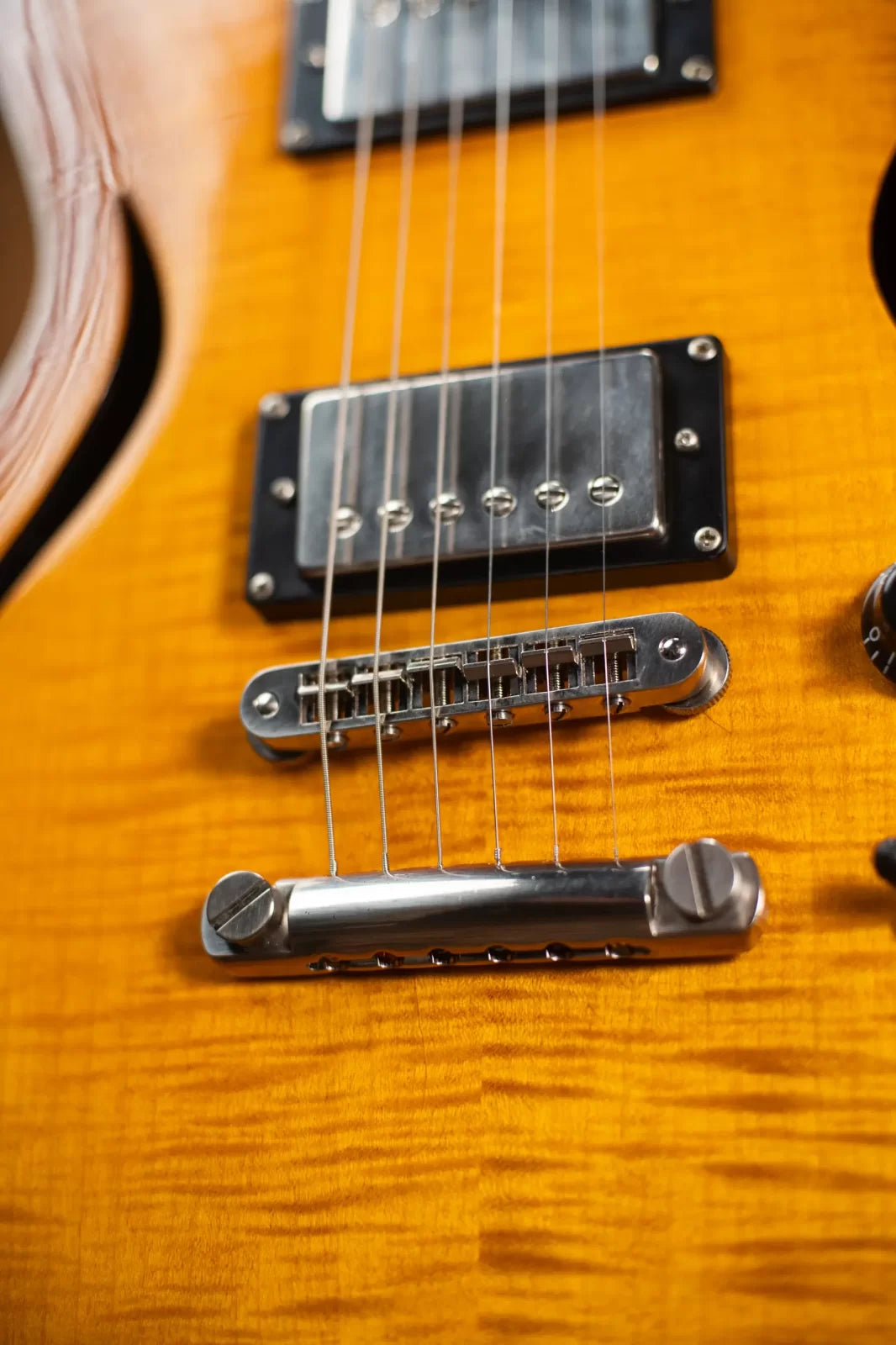 Maybach Marilyn FM - Midnight Sunset Aged with Hardshell Case