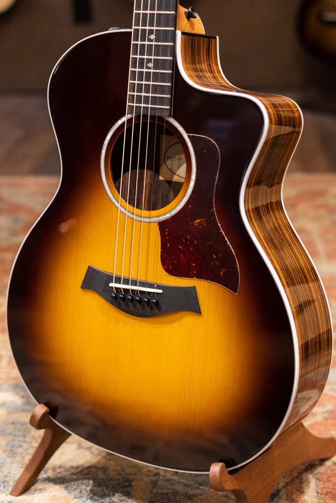 Taylor 214ce -SB DLX Acoustic/Electric Guitar with Deluxe Hardshell Case - Used Floor Model