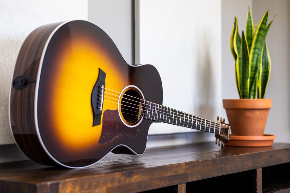 Taylor 214ce -SB DLX Acoustic/Electric Guitar with Deluxe Hardshell Case - Used Floor Model