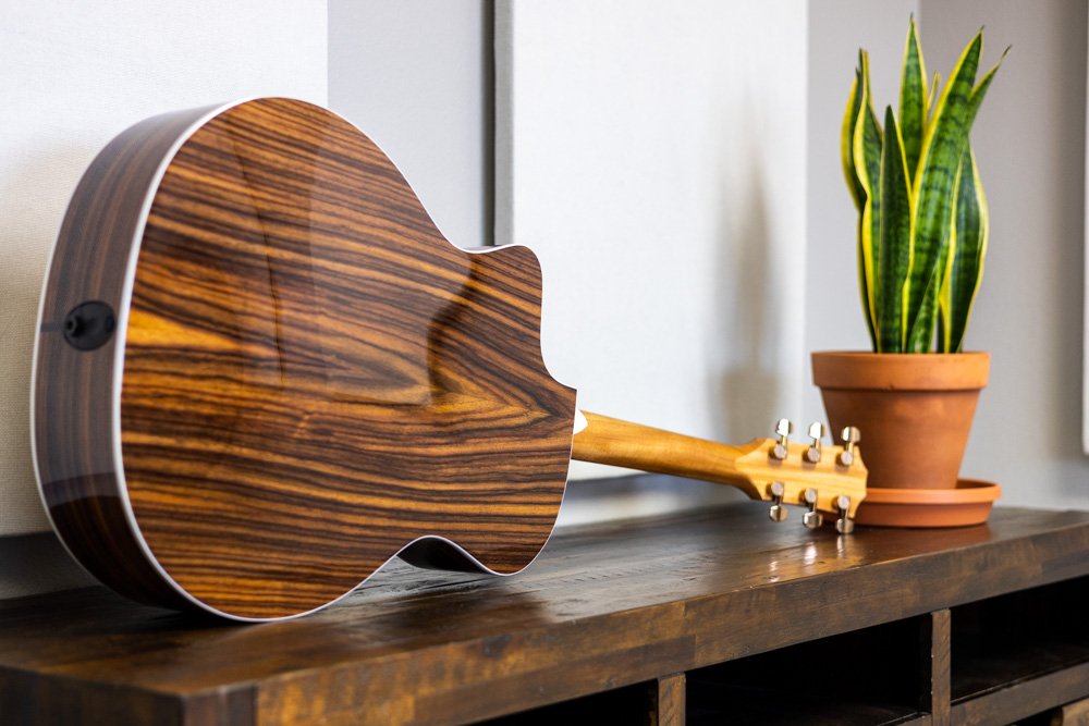 Taylor 214ce -SB DLX Acoustic/Electric Guitar with Deluxe Hardshell Case - Used Floor Model