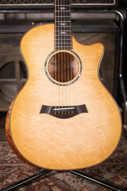 Taylor Custom Shop Grand Auditorium Bearclaw Spruce/Flame Maple Acoustic/Electric Guitar with Hardshell Case