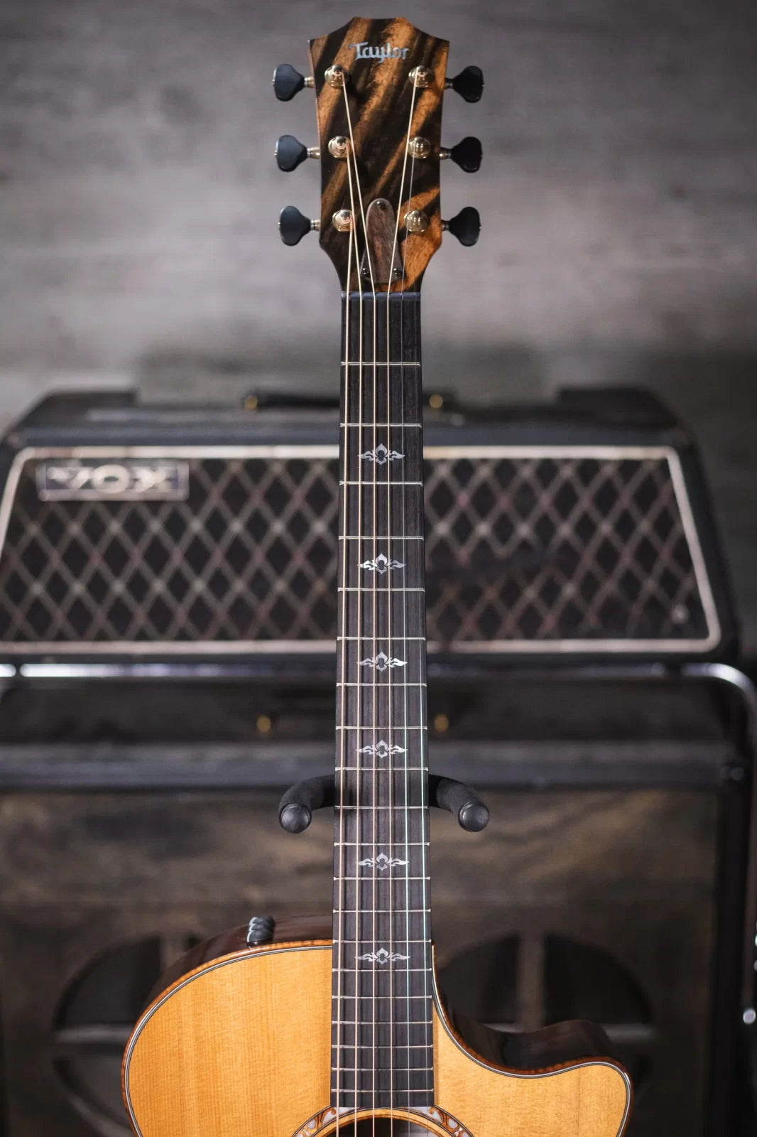 Taylor ‘23 Catch Custom C14ce #6 Grand Auditorium Acoustic/Electric with Hardshell Case