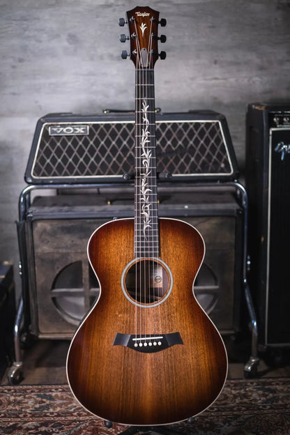 Taylor ‘23 Catch Custom C22e #25 Grand Concert Acoustic/Electric Guitar & Circa 74 Amplifier Combo