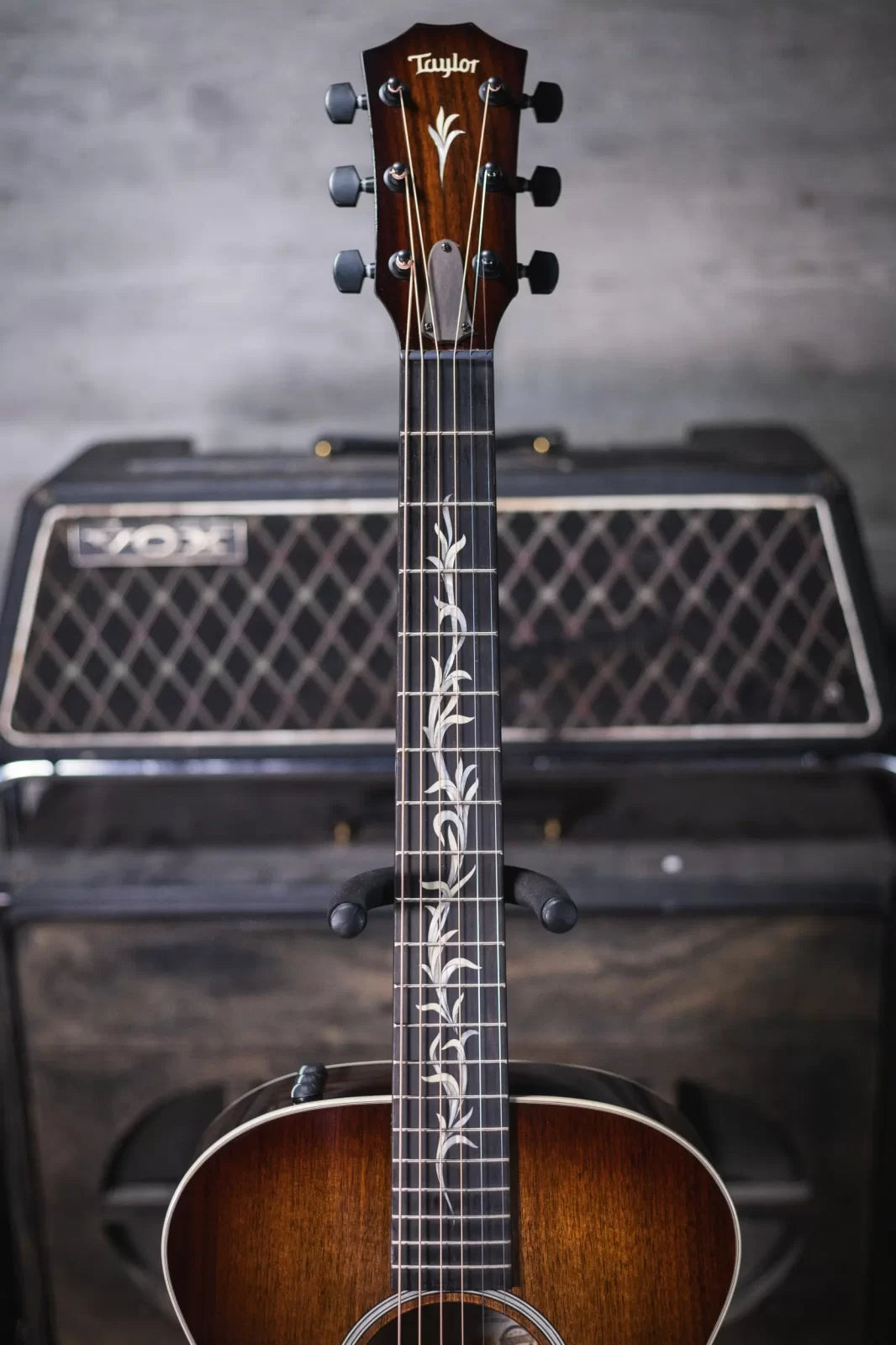 Taylor ‘23 Catch Custom C22e #25 Grand Concert Acoustic/Electric Guitar & Circa 74 Amplifier Combo