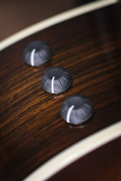 Taylor ‘23 Catch Custom C22e #25 Grand Concert Acoustic/Electric Guitar & Circa 74 Amplifier Combo