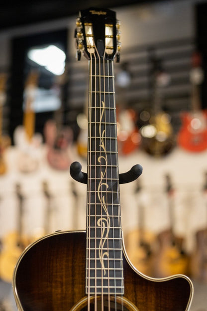Taylor K22ce 12-Fret Grand Concert Acoustic/Electric Guitar - Deluxe Hardshell Case