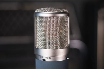 (RTO) SE Electronics Z5600a II Tube Microphone - Used