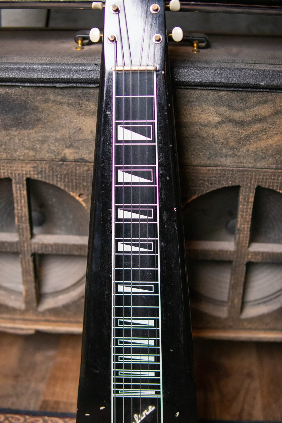 Airline Lapsteel with Hardcase - Used