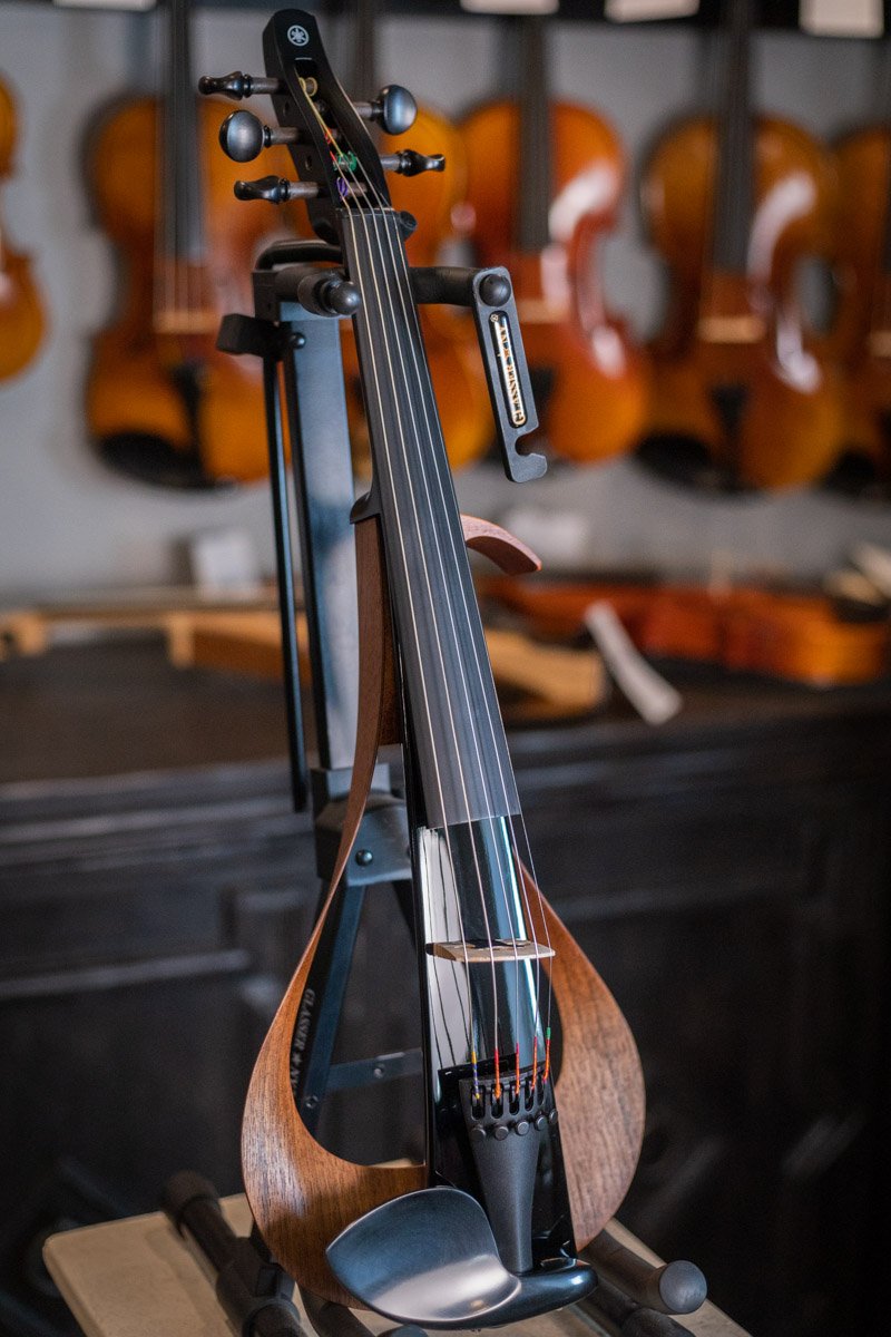 Yamaha 5 String Electric Violin - Black Finish - YEV105BL
