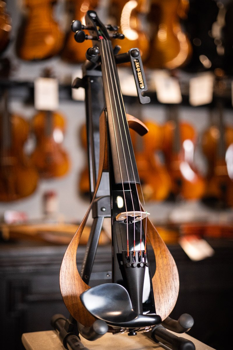 Yamaha YEV-104BL Electric Violin Black