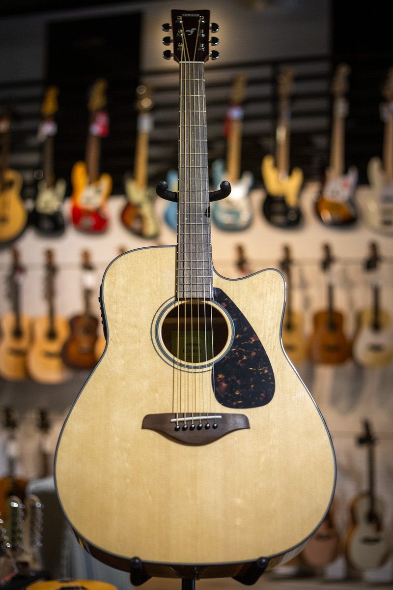 Yamaha FGX800C Dreadnought Acoustic-Electric Guitar