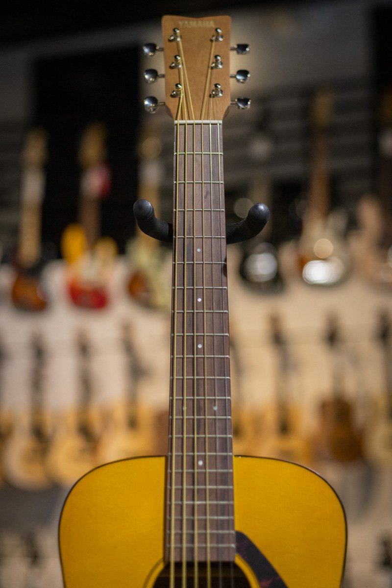 Yamaha JR1 FG Junior Acoustic Guitar with Gig Bag