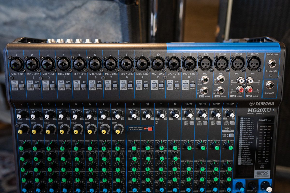 Yamaha MG20XU 20-Channel Mixer with Effects