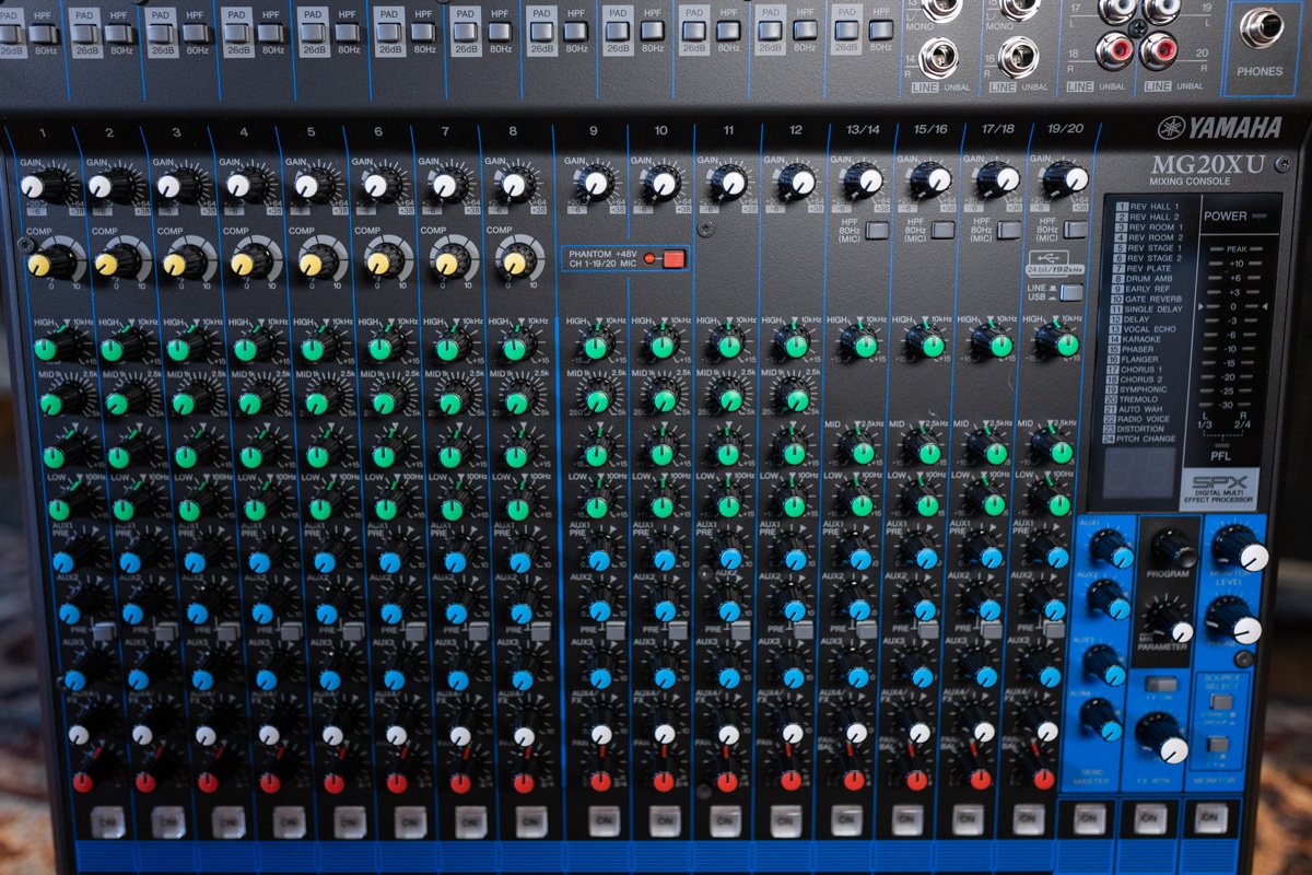 Yamaha MG20XU 20-Channel Mixer with Effects