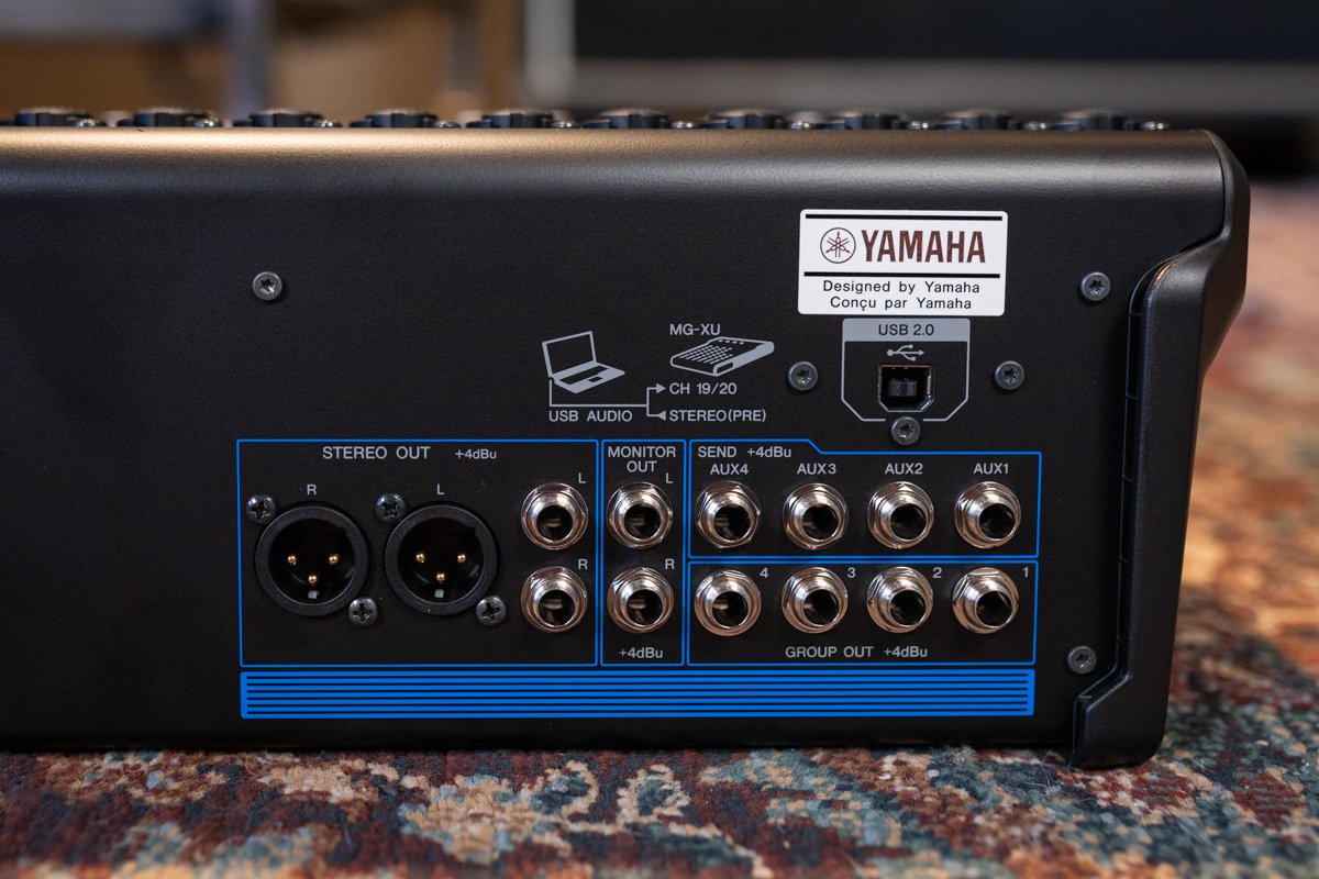 Yamaha MG20XU 20-Channel Mixer with Effects
